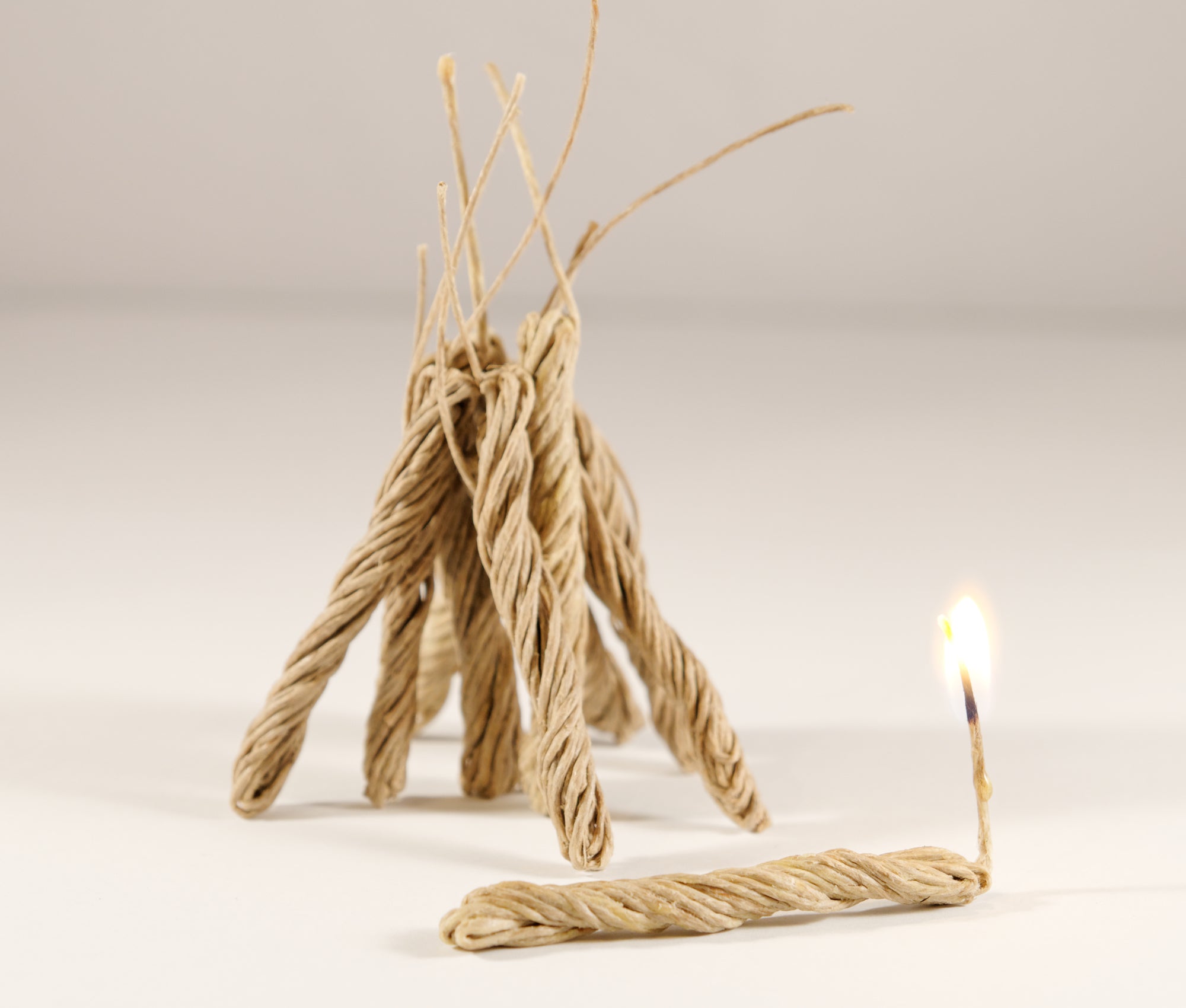 Hemp Wick: A Natural and Sustainable Alternative to Lighters